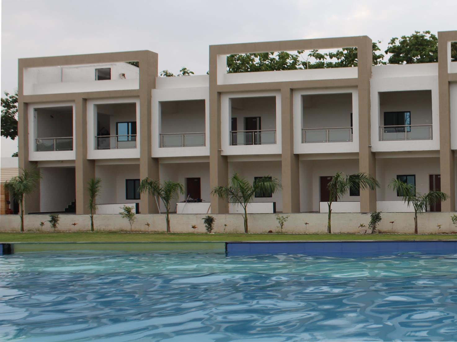 Banyan Paradise Resort Vadodara Bagian luar foto